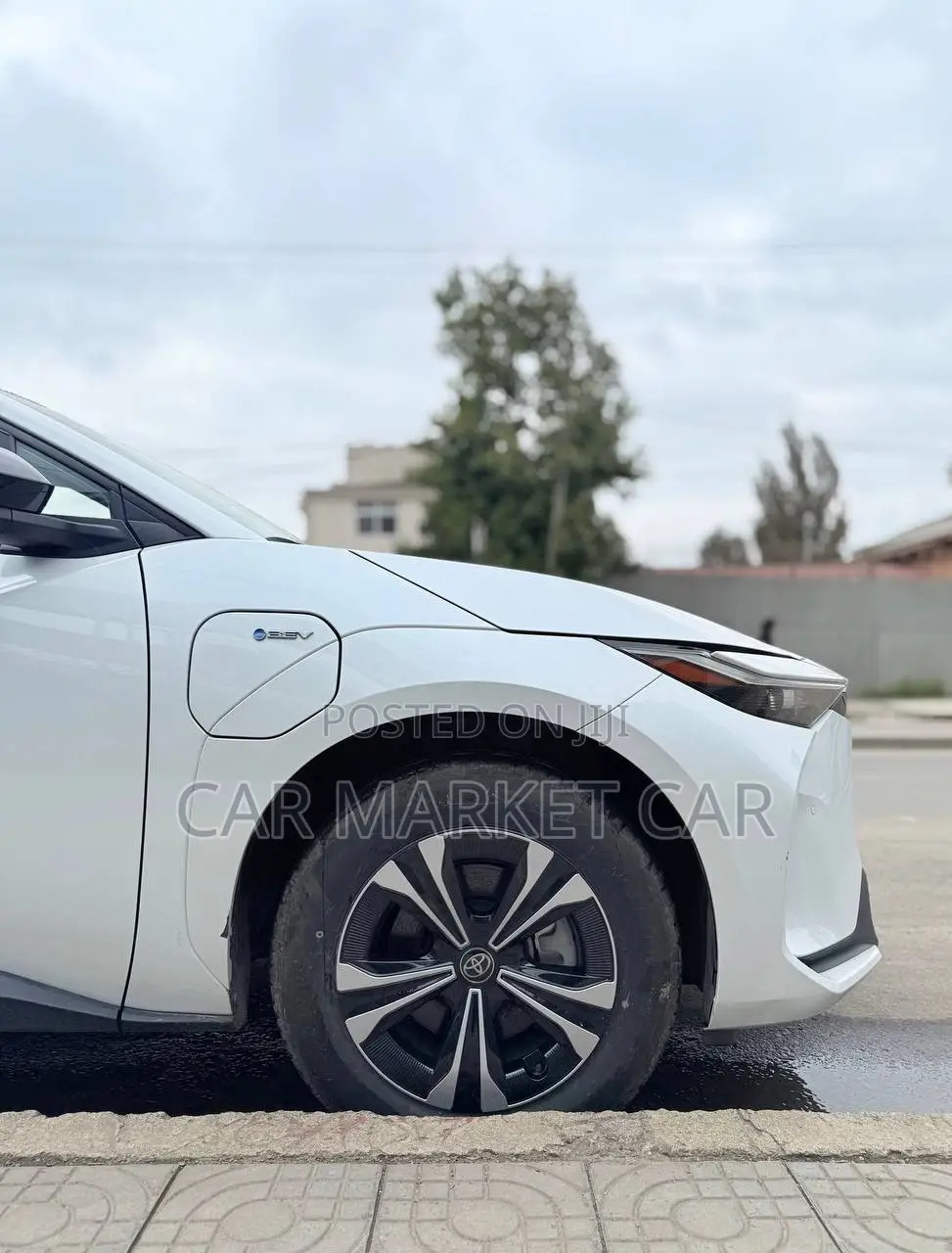 New Toyota bZ4X XLE 2024 White