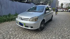 Toyota Platz 2005 Silver