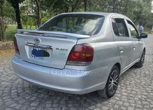 Toyota Platz 2005 Silver