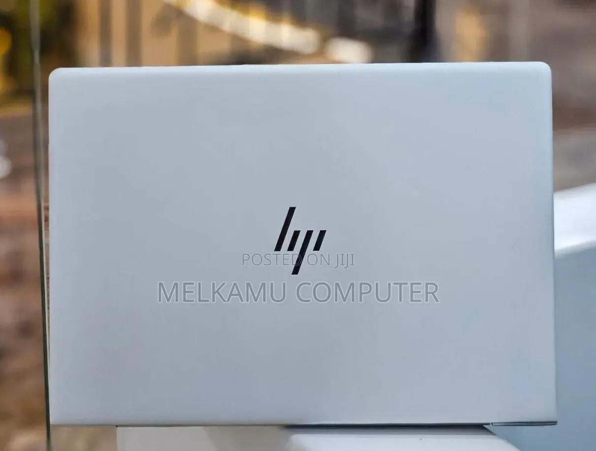 New Laptop HP EliteBook 830 G5 8GB Intel Core i5 SSD 256GB