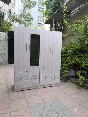 ተነቃቃይ ቁምሳጥን 160x200c.M