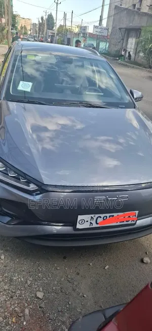 BYD E2 43 kWh 94 hp FWD 2025 Gray