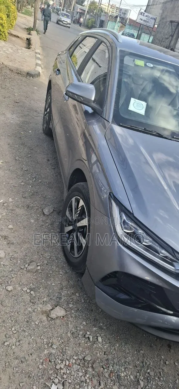 BYD E2 43 kWh 94 hp FWD 2025 Gray