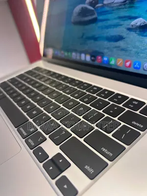 New Laptop Apple MacBook Air 2025 M4 15-inch 24GB Apple M4 SSD 512GB
