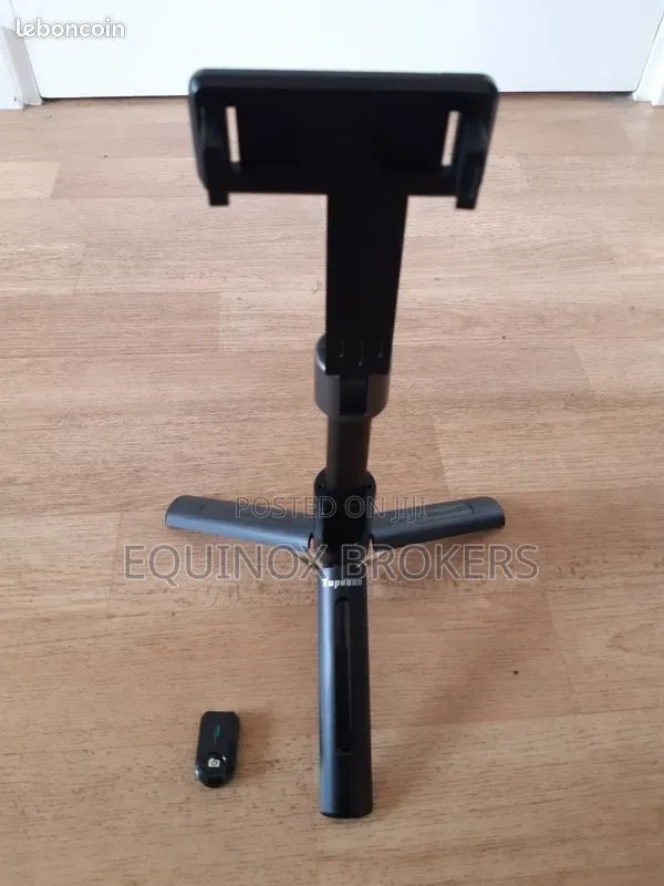 Selfie Stick With Tripod