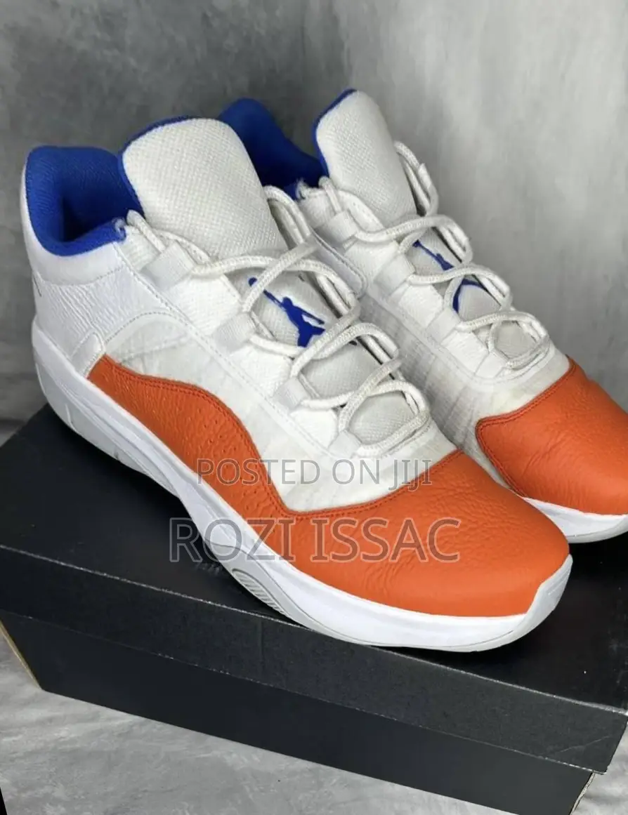 Air Jordan 11 CMFT Low