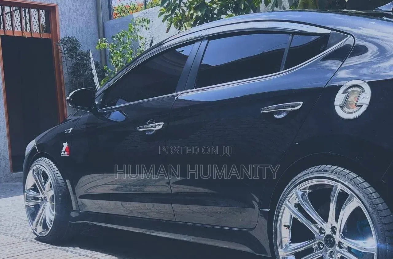Hyundai Avante 2017 Black
