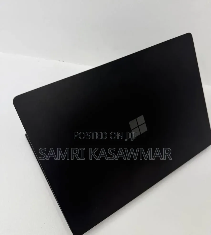 New Laptop Microsoft Surface 16GB Intel Core i7 SSD 256GB