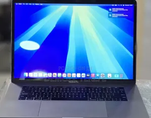 New Laptop Apple MacBook 2019 16GB Intel Core i7 SSD 512GB