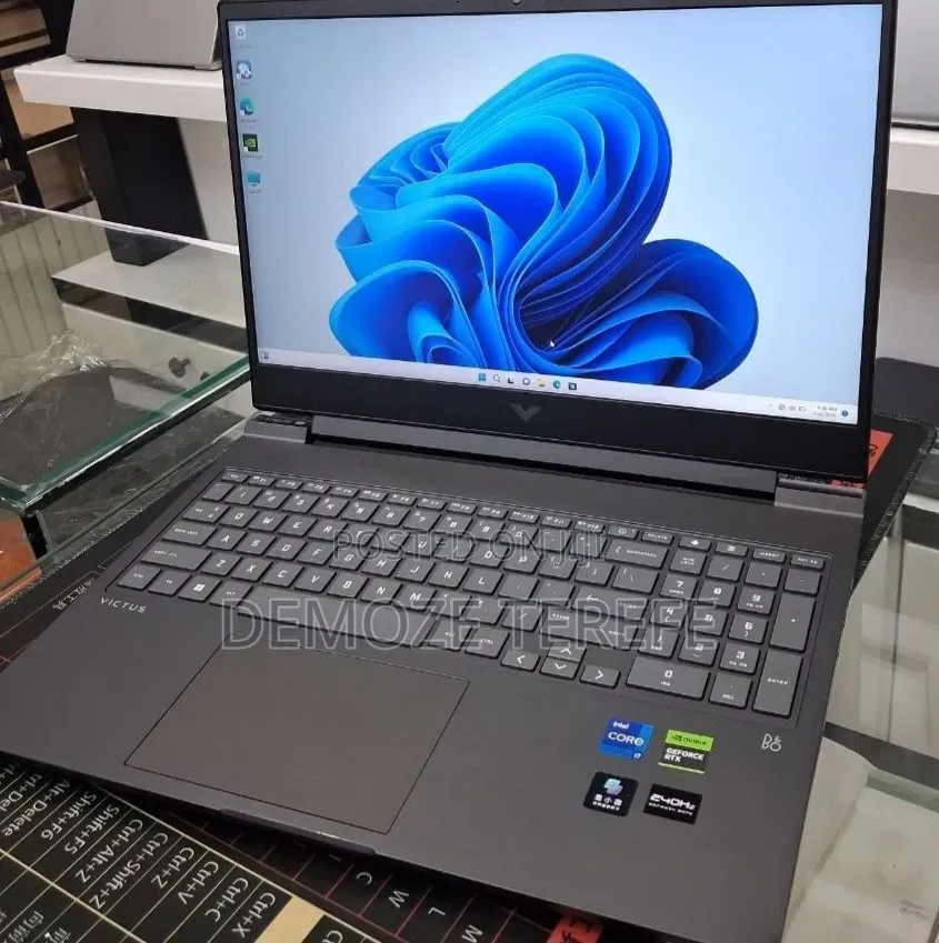 New Laptop HP Victus 15 16GB Intel Core i7 SSD 1T