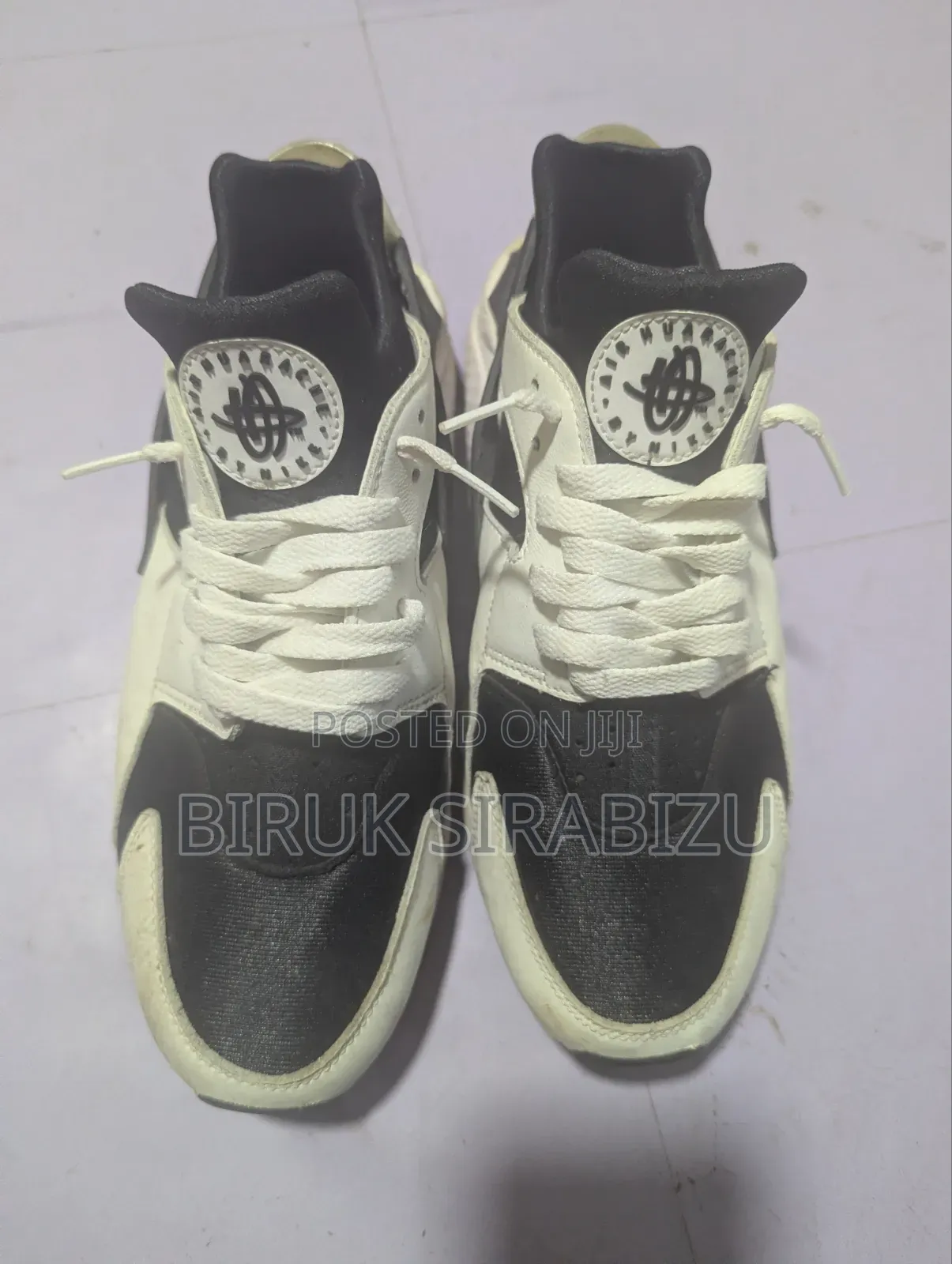 Nike Air Black White