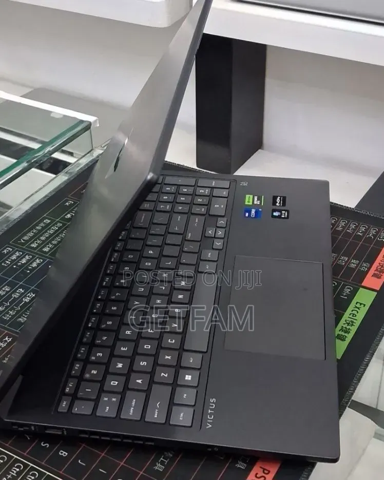New Laptop HP Pavilion 15 16GB Intel Core i7 SSD 1T
