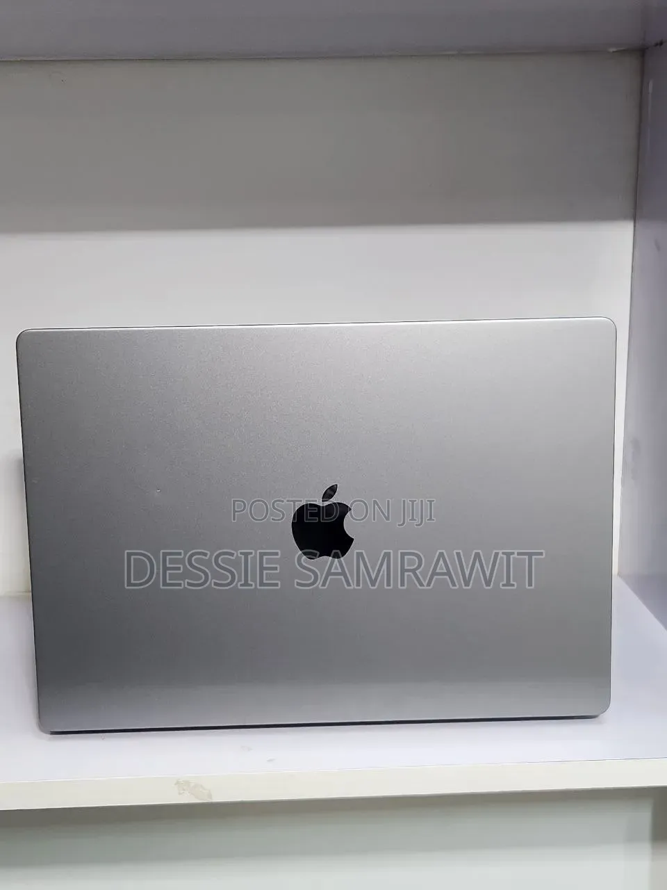 New Laptop Apple MacBook Pro M1 32GB AMD A10 SSD 512GB