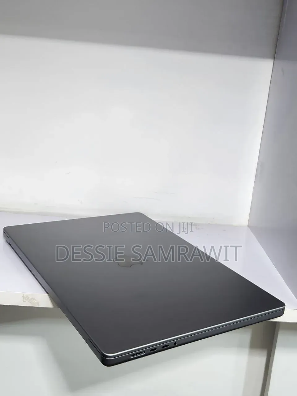 New Laptop Apple MacBook Pro M1 32GB AMD A10 SSD 512GB