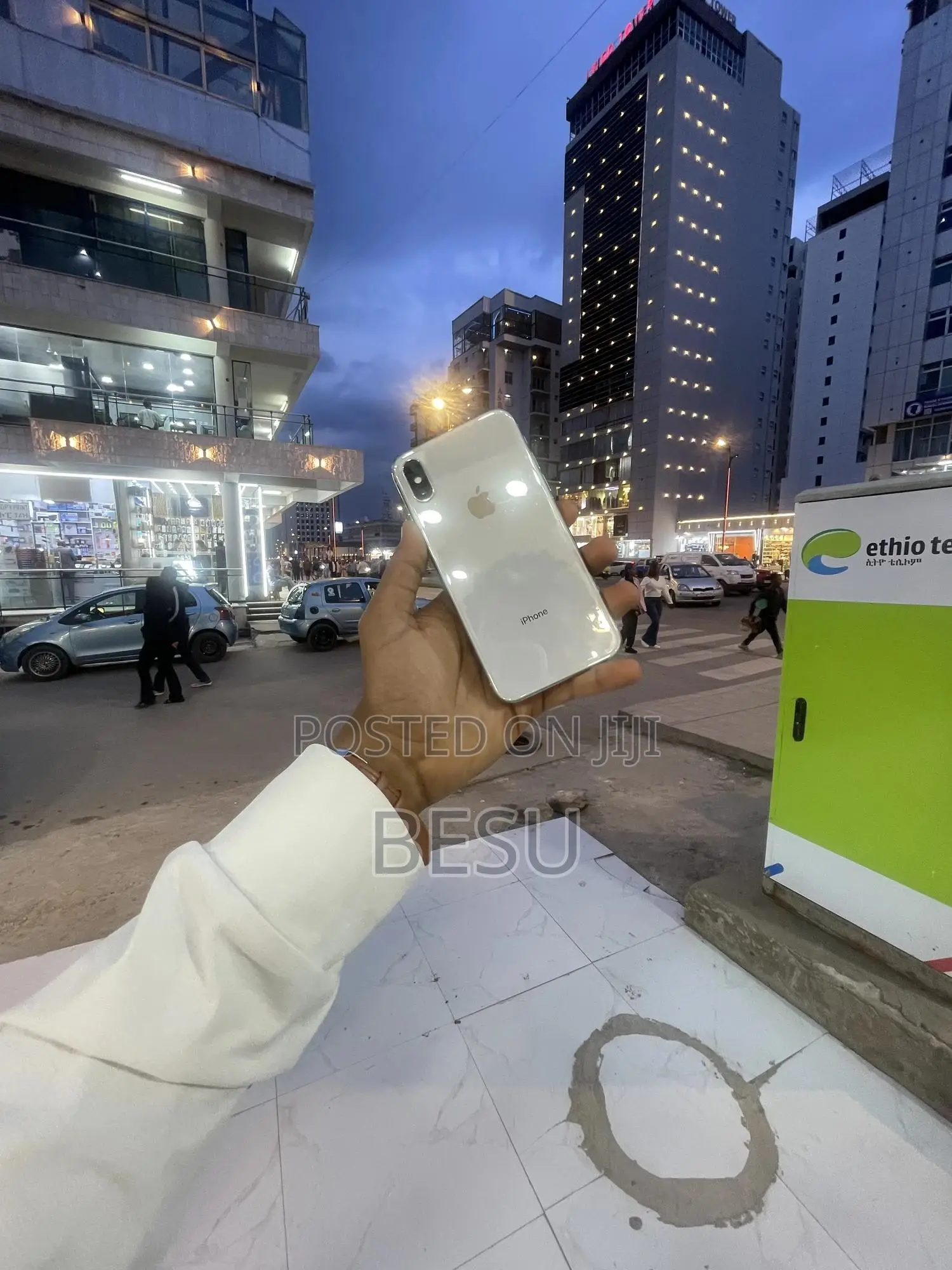 Apple iPhone X 256 GB White