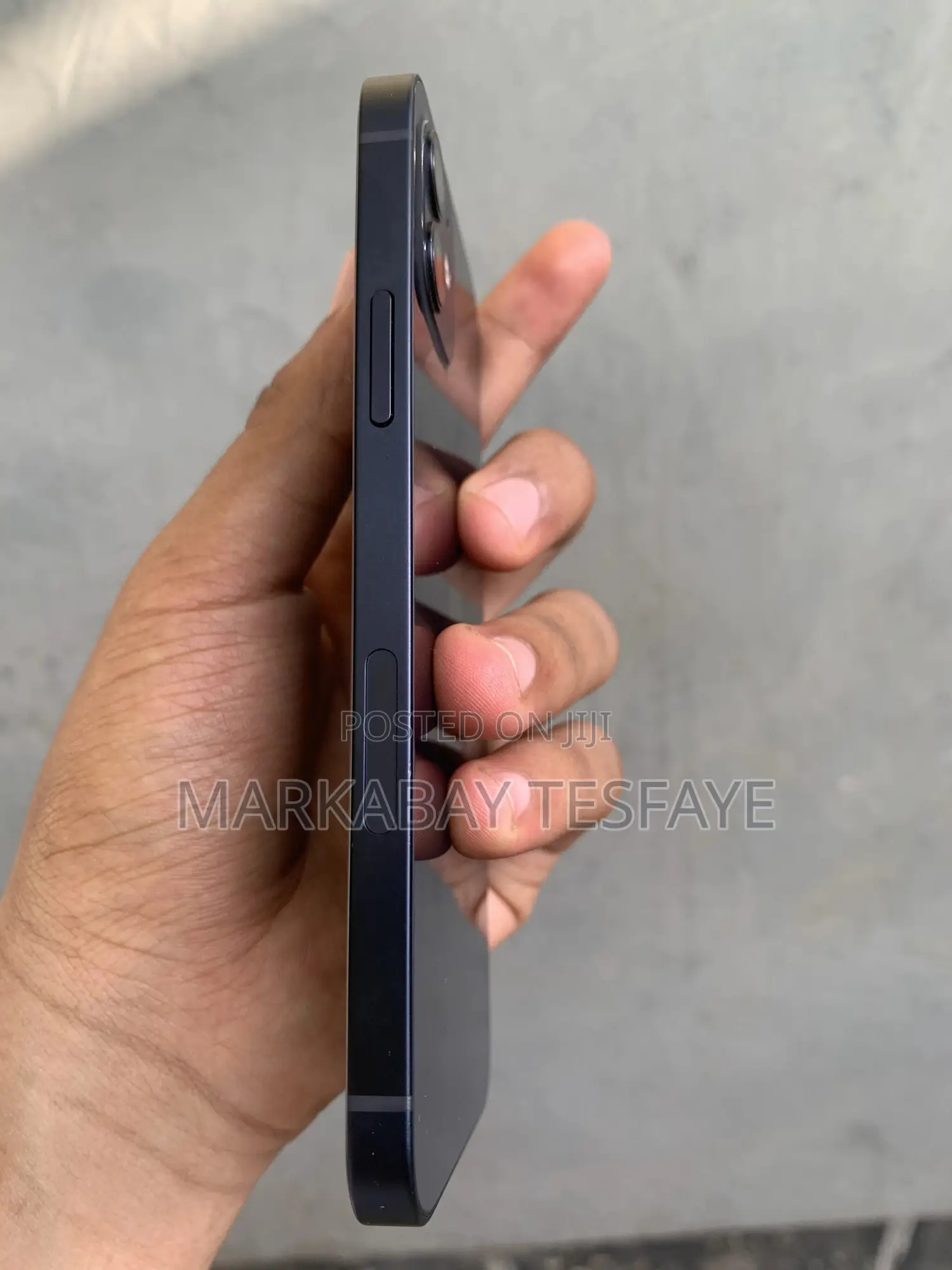 Apple iPhone 12 64 GB Black