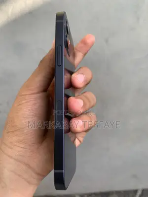 Apple iPhone 12 64 GB Black