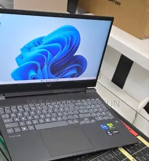 New Laptop HP Victus 16 16GB Intel Core i7 SSD 1T