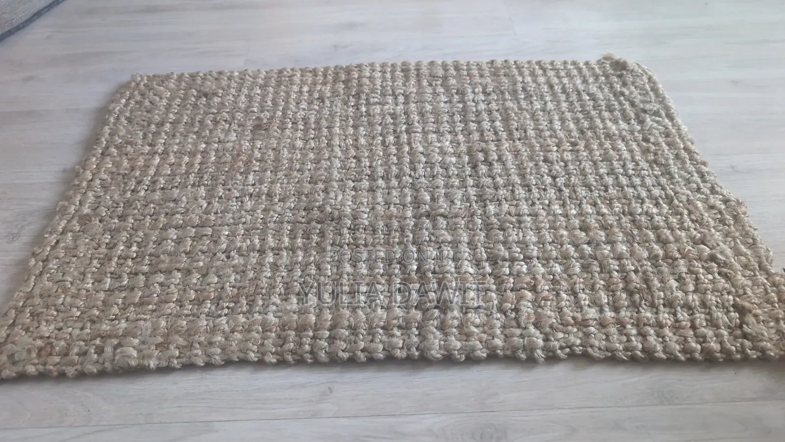 Jute Rug (ምንጣፍ)