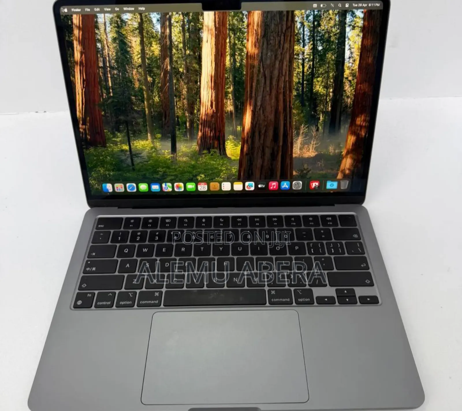 New Laptop Apple MacBook Air 2024 M3 13-inch 16GB Apple M3 SSD 256GB