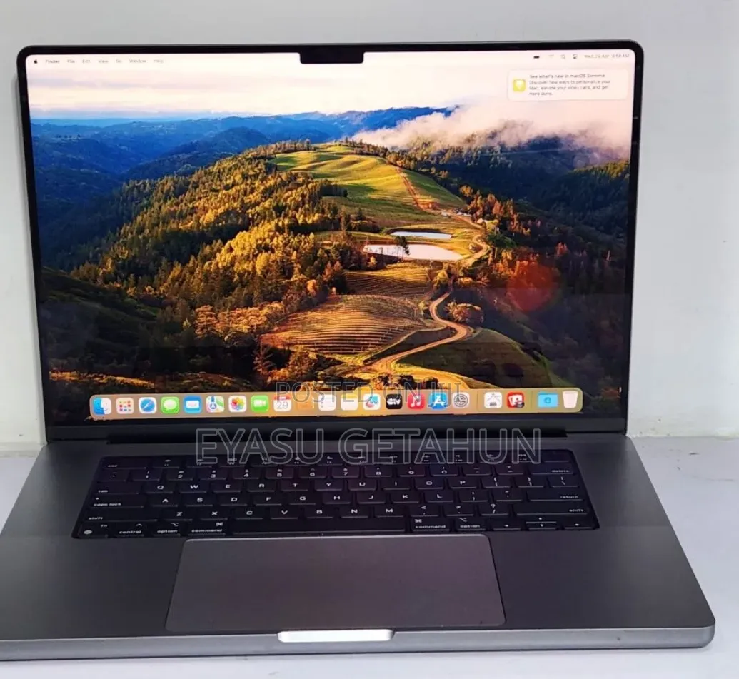 New Laptop Apple MacBook Pro M1 32GB Apple M1 Pro SSD 512GB