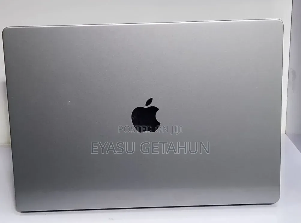 New Laptop Apple MacBook Pro M1 32GB Apple M1 Pro SSD 512GB