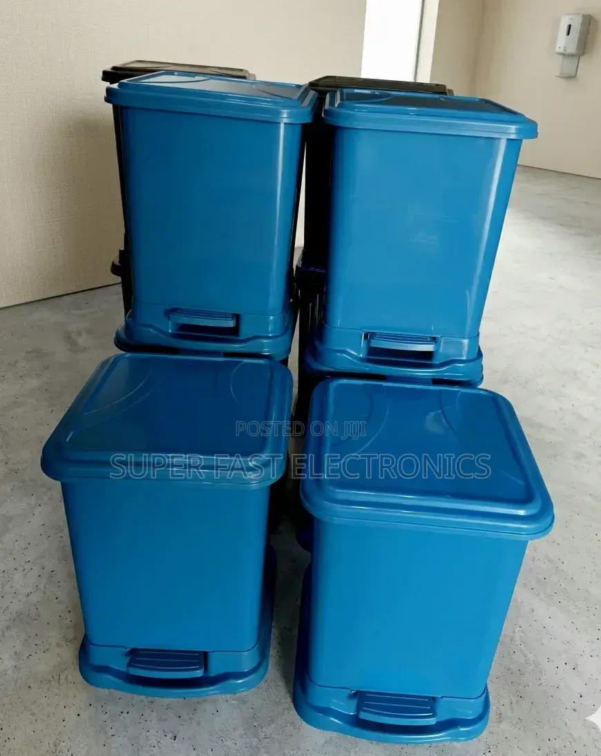 Heavy-Duty Pedal-Operated Garbage Bin 8liter