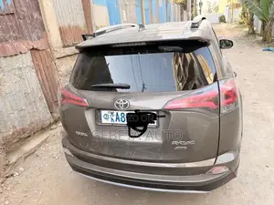 Toyota RAV4 2016