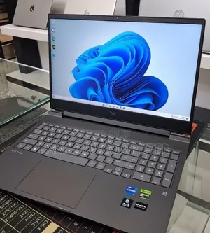 New Laptop HP Victus 16 16GB Intel Core i7 SSD 1T