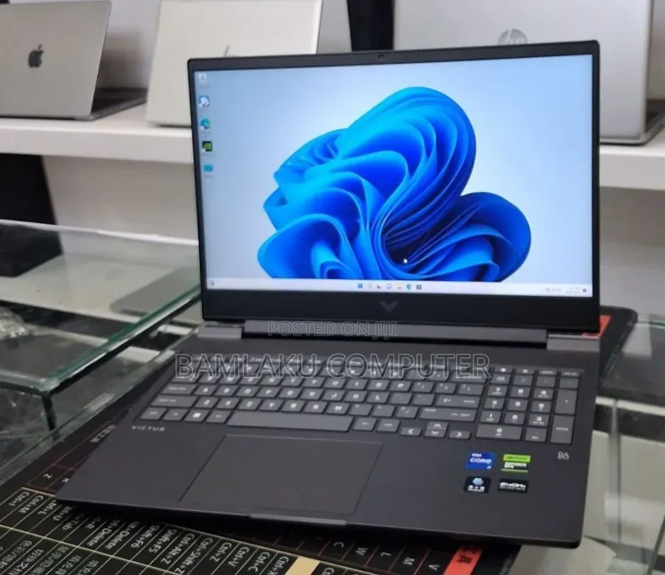 New Laptop HP Victus 16 16GB Intel Core i7 SSD 1T