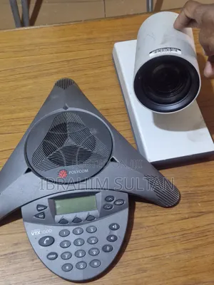 Cisco Precisionhd 1080p 12x With Polycom Soundstation Vtx 1000