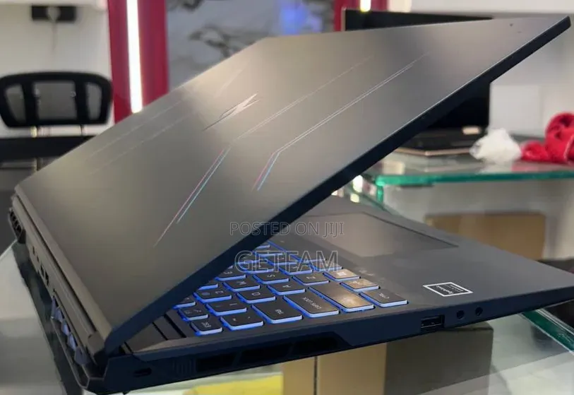 New Laptop Acer Predator Helios Neo 16 16GB Intel Core i7 SSD 1T