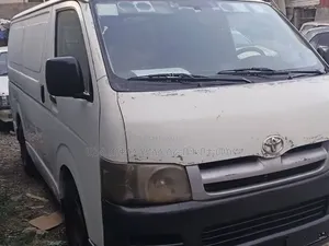 Toyota HiAce 2007 White