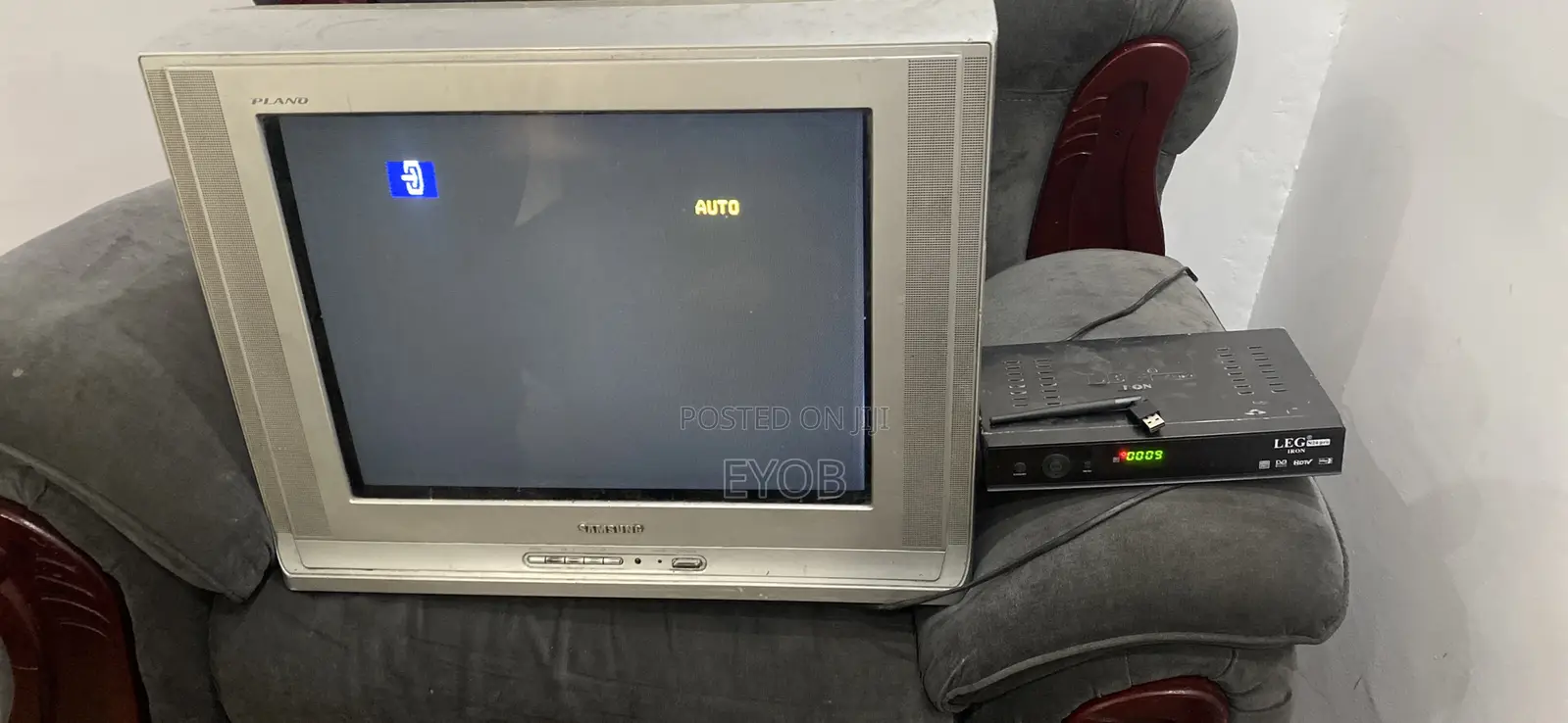 Samsung Tv 21 Inch Old With Leg N24 Pro Had Decoder and Wifi-Anthem A