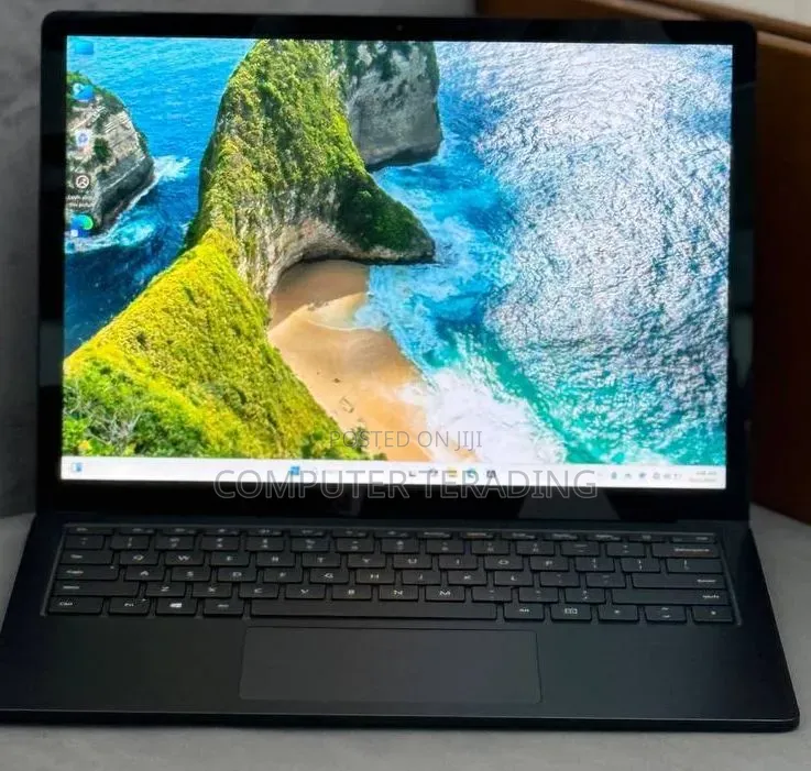 New Laptop Microsoft Surface Laptop 4 16GB Intel Core i7 SSD 256GB