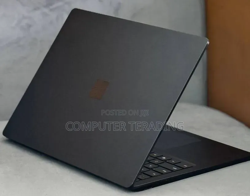 New Laptop Microsoft Surface Laptop 4 16GB Intel Core i7 SSD 256GB