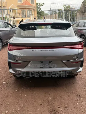 New BYD E2 43 kWh 94 hp FWD 2025 Gray