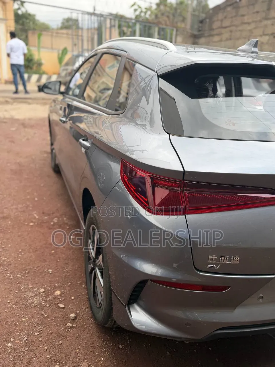 New BYD E2 43 kWh 94 hp FWD 2025 Gray