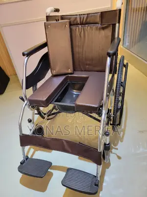 Commode Wheelchair腭嬛padded Seat/Armrests, and Large Wheels
