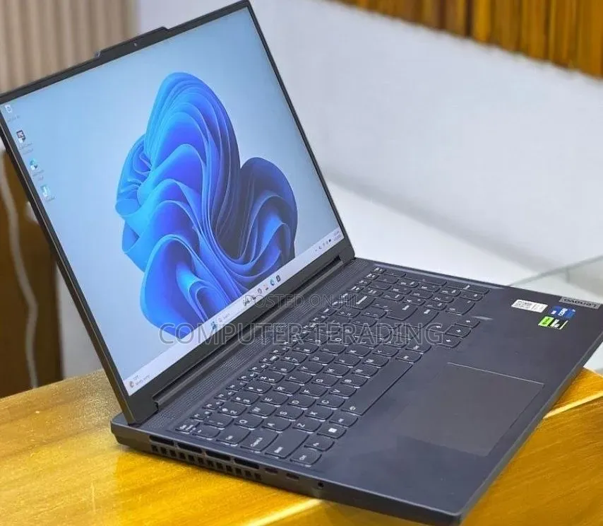 New Laptop Lenovo Legion 5 24GB Intel Core i7 SSD 1T