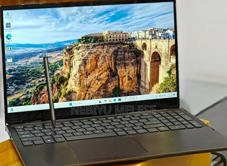 New Laptop Dell Inspiron 15 16GB Intel Core i7 SSD 512GB
