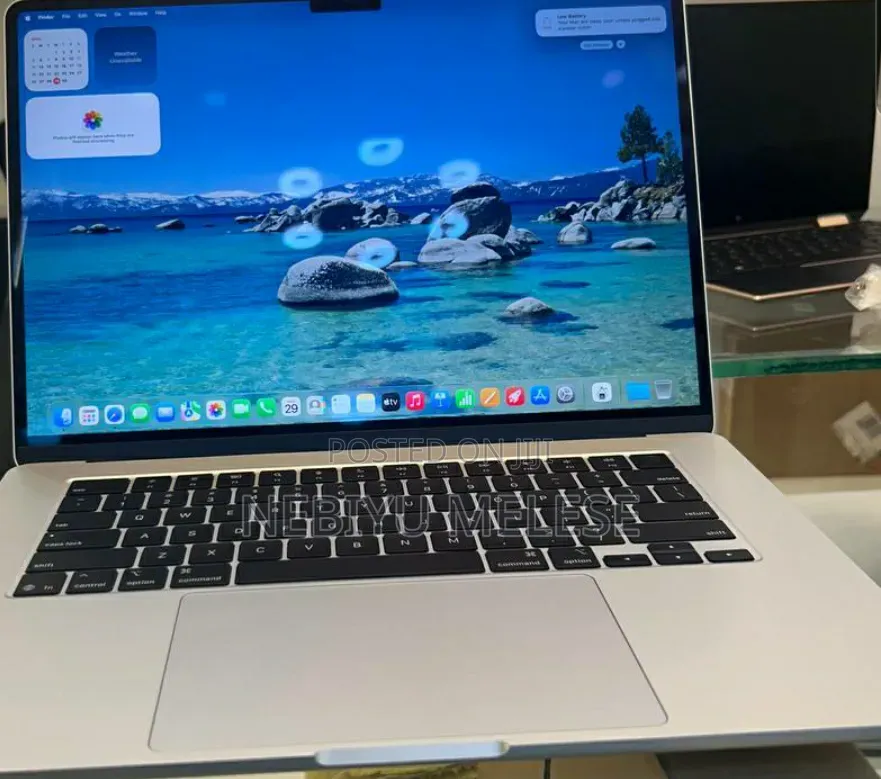 New Laptop Apple MacBook Air 2025 M4 15-inch 24GB Apple M4 SSD 512GB