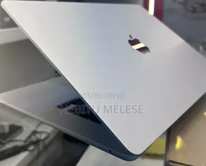 New Laptop Apple MacBook Air 2025 M4 15-inch 24GB Apple M4 SSD 512GB