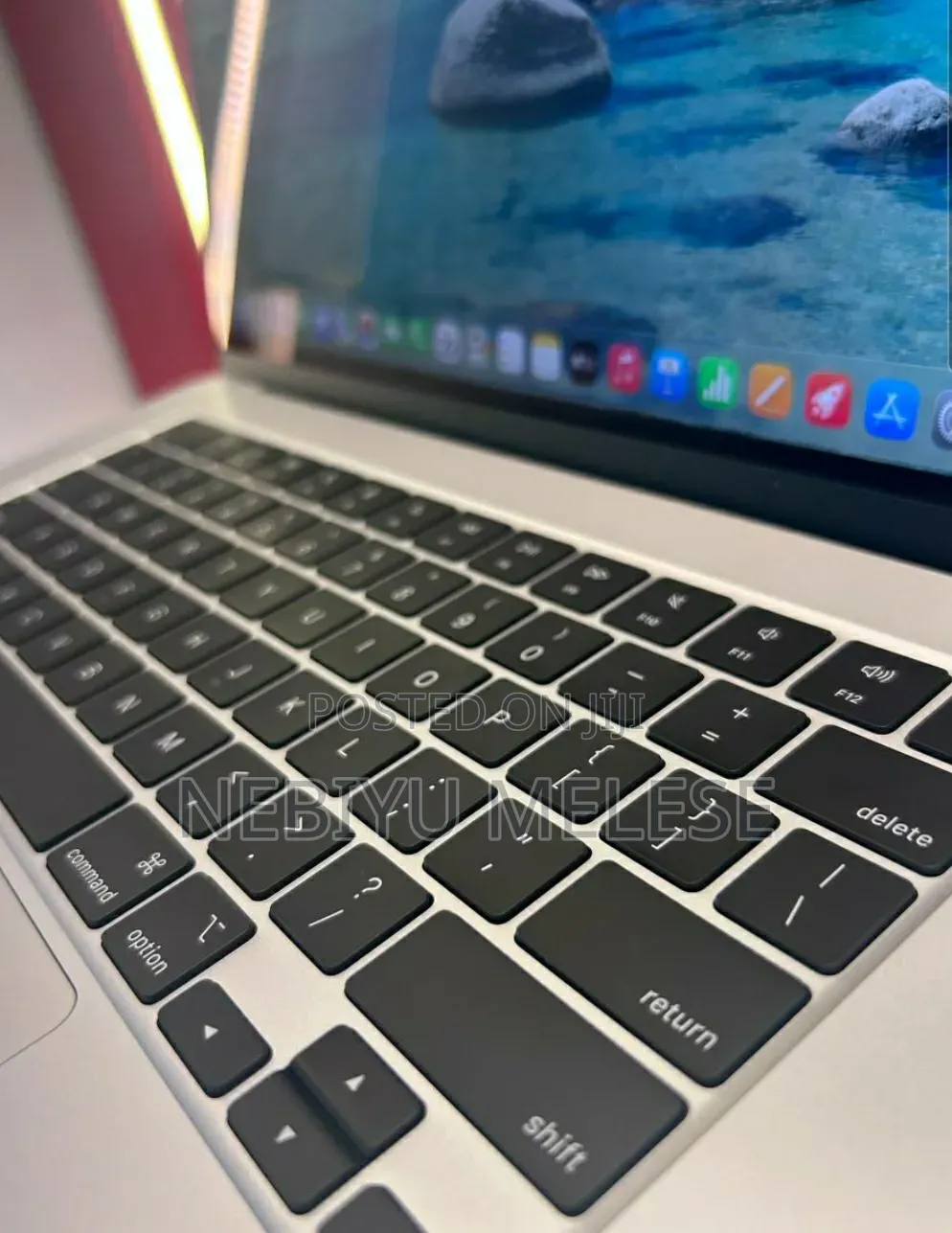 New Laptop Apple MacBook Air 2025 M4 15-inch 24GB Apple M4 SSD 512GB