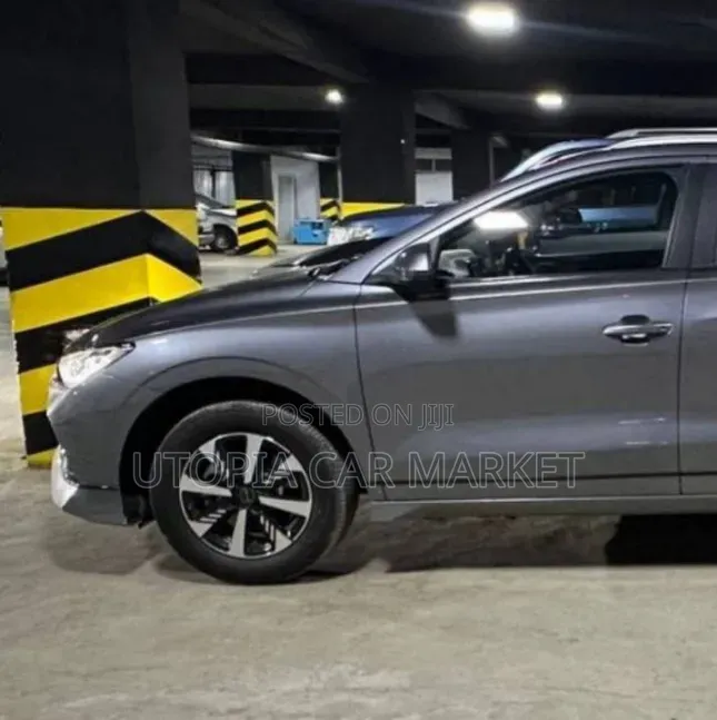 BYD E2 43 kWh 94 hp FWD 2025