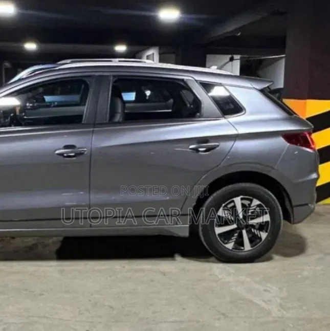 BYD E2 43 kWh 94 hp FWD 2025
