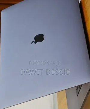 New Laptop Apple MacBook Pro 2018 32GB Intel Core i9 SSD 2T