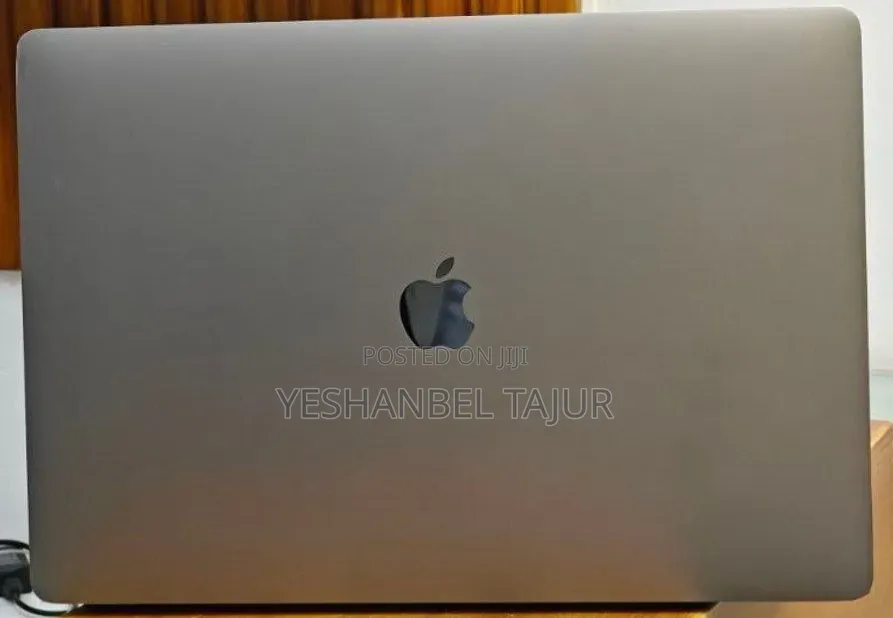 New Laptop Apple MacBook Pro 2019 16GB Intel Core i9 SSD 2T