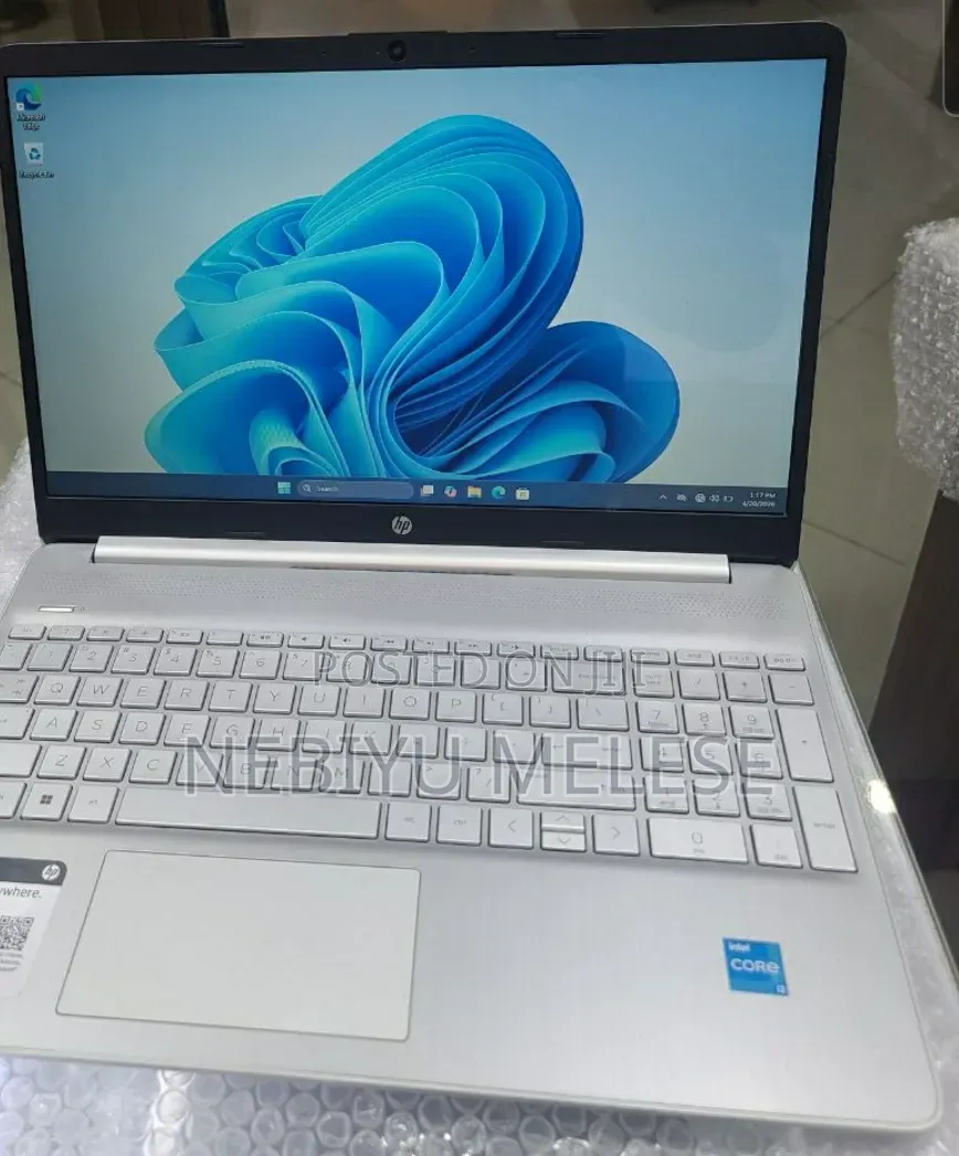 New Laptop HP Stream Notebook 8GB Intel Core i3 SSD 256GB