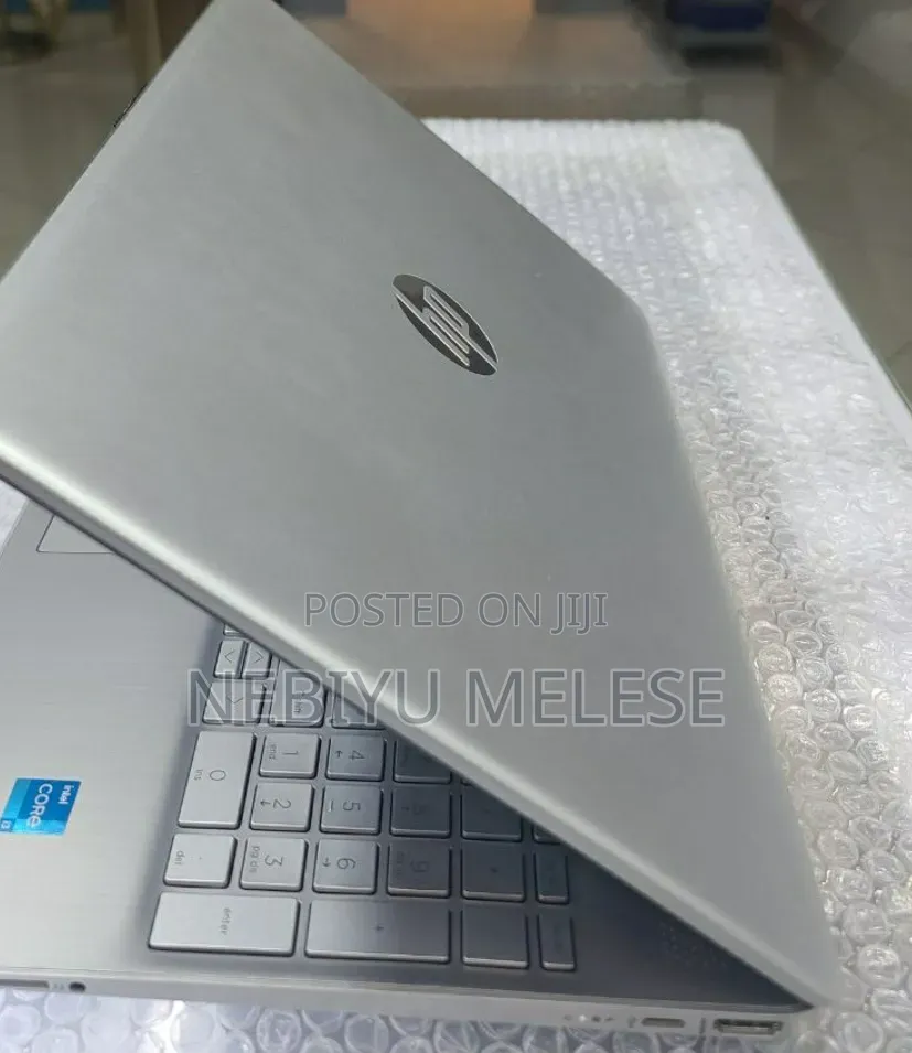New Laptop HP Stream Notebook 8GB Intel Core i3 SSD 256GB